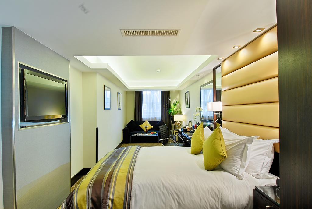 Park Grand Mayfair London Exterior photo A suite at the hotel