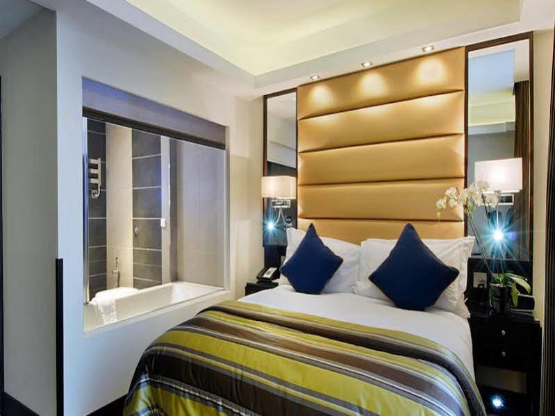 Park Grand Mayfair London Exterior photo A bedroom at the hotel